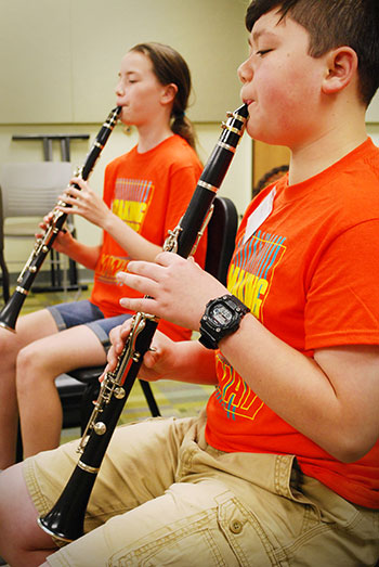 Middle School Band Campers Bucket Drumming